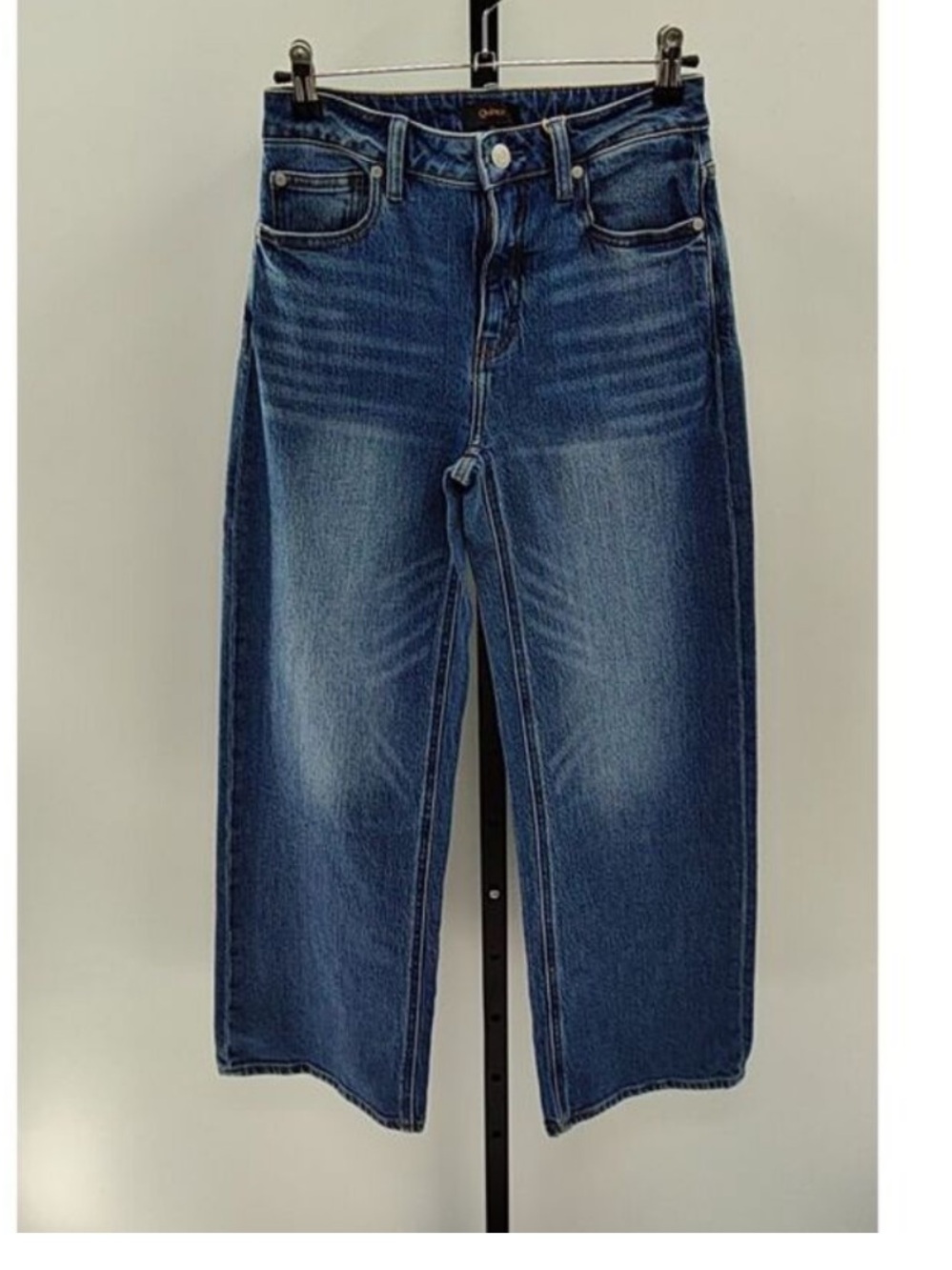 Quince Women Bella Stretch Relaxed Straight Jeans Atlantic
Blue 26